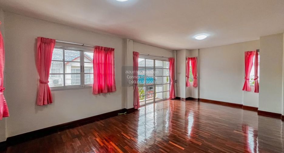 For sale 3 bedrooms house in Sai Noi, Nonthaburi