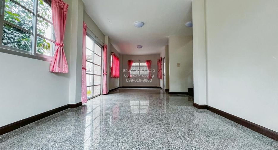 For sale 3 bedrooms house in Sai Noi, Nonthaburi