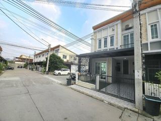 Продажа 3 спальни таунхаус в Bang Kruai, Нонтабури