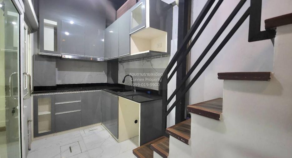 À vendre 3 chambres maison de ville à Bang Kruai, Nonthaburi