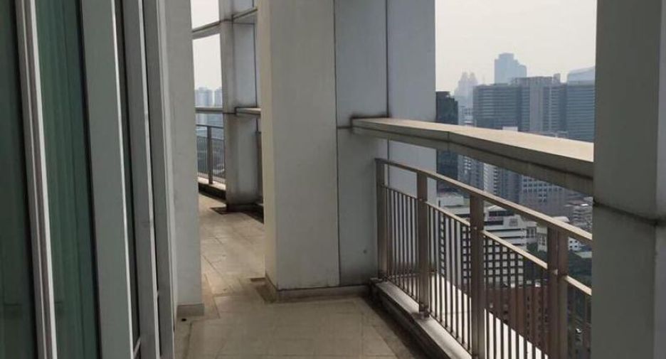 For sale 4 bedrooms condo in Pathum Wan, Bangkok
