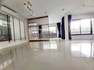 À vendre 4 chambres maison à Mueang Samut Sakhon, Samut Sakhon