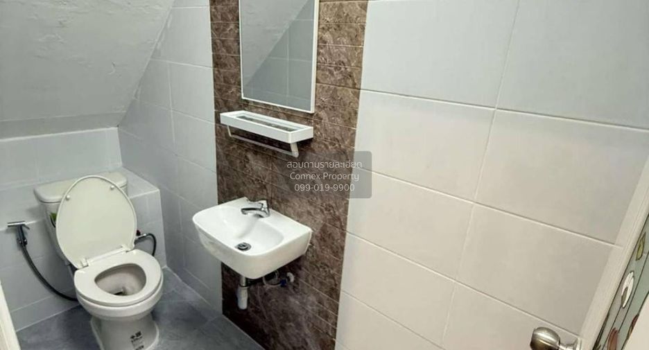 Casa adosada en venta de 2 habitaciones en Mueang Samut Sakhon, Samut Sakhon