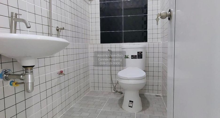 For sale 2 bedrooms townhouse in Bang Bua Thong, Nonthaburi