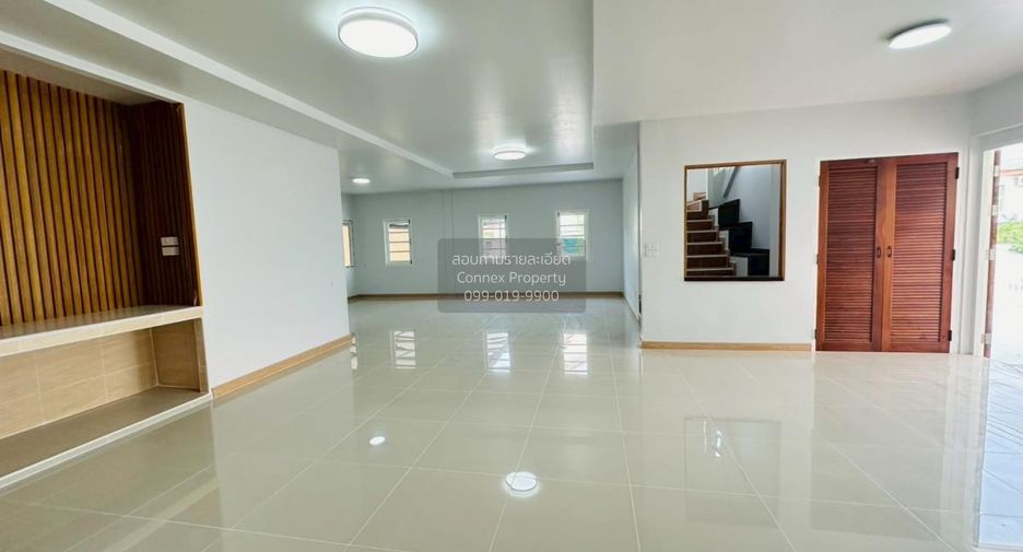 For sale 6 bedrooms house in Khlong Luang, Pathum Thani