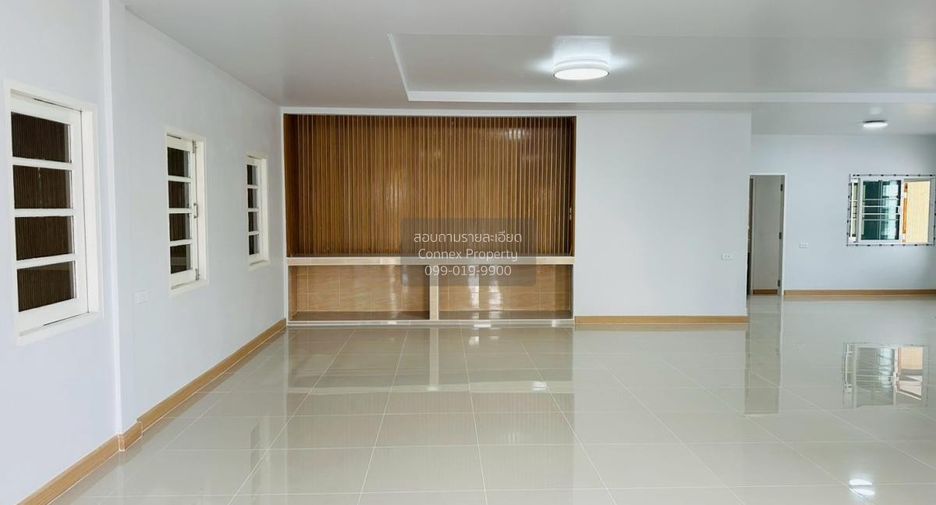 For sale 6 bedrooms house in Khlong Luang, Pathum Thani
