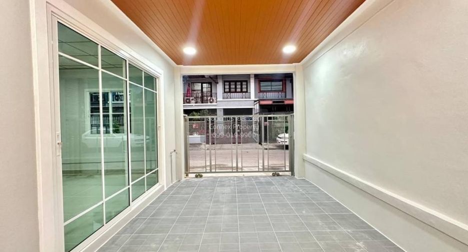 À vendre 3 chambres maison de ville à Bang Bua Thong, Nonthaburi