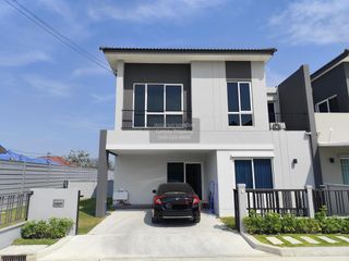 À vendre 3 chambres maison à Bang Sao Thong, Samut Prakan