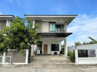 出售 4 卧室 独立屋 在 Mueang Pathum Thani, Pathum Thani