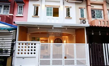 For sale 3 bedrooms townhouse in Khlong San, Bangkok