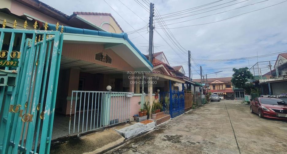 Casa adosada en venta de 2 habitaciones en Thanyaburi, Pathum Thani