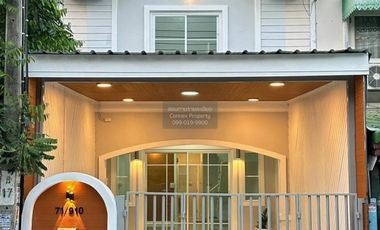 Casa adosada en venta de 3 habitaciones en Bang Yai, Nonthaburi