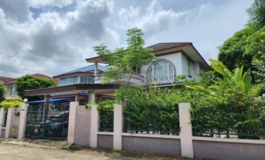 出售 3 卧室 独立屋 在 Mueang Pathum Thani, Pathum Thani
