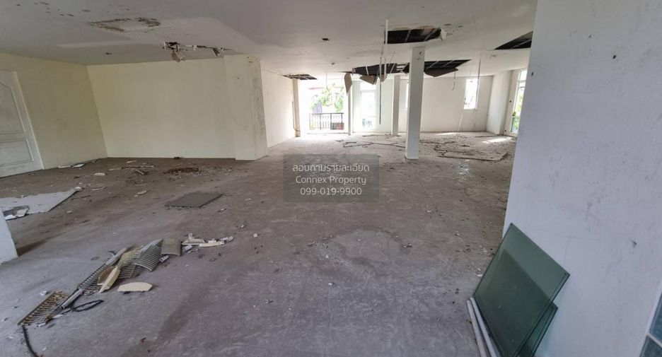À vendre 4 chambres maison à Wang Thonglang, Bangkok