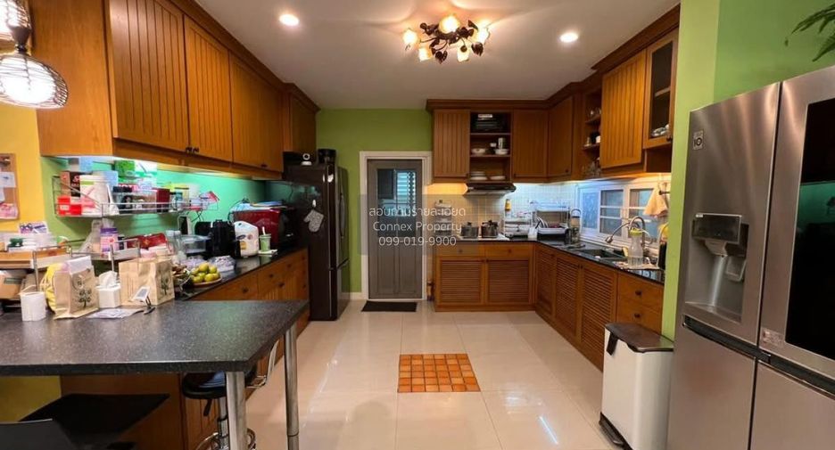 For sale 4 bedrooms house in Pak Kret, Nonthaburi