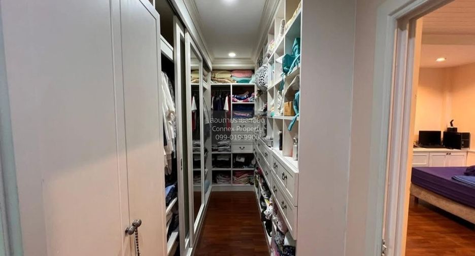 For sale 4 bedrooms house in Pak Kret, Nonthaburi