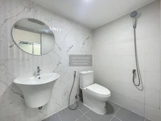 For sale 3 bedrooms townhouse in Bang Sao Thong, Samut Prakan