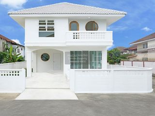 Haus zum Kauf mit 4 Zimmer in Nong Khaem, Bangkok