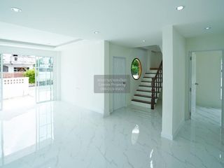 Haus zum Kauf mit 4 Zimmer in Nong Khaem, Bangkok