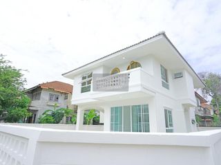 Haus zum Kauf mit 4 Zimmer in Nong Khaem, Bangkok