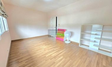 For sale 3 bedrooms house in Prawet, Bangkok