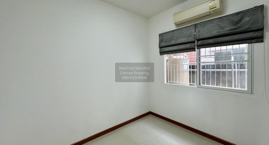 Reihenhaus zum Kauf mit 4 Zimmer in Bang Kruai, Nonthaburi