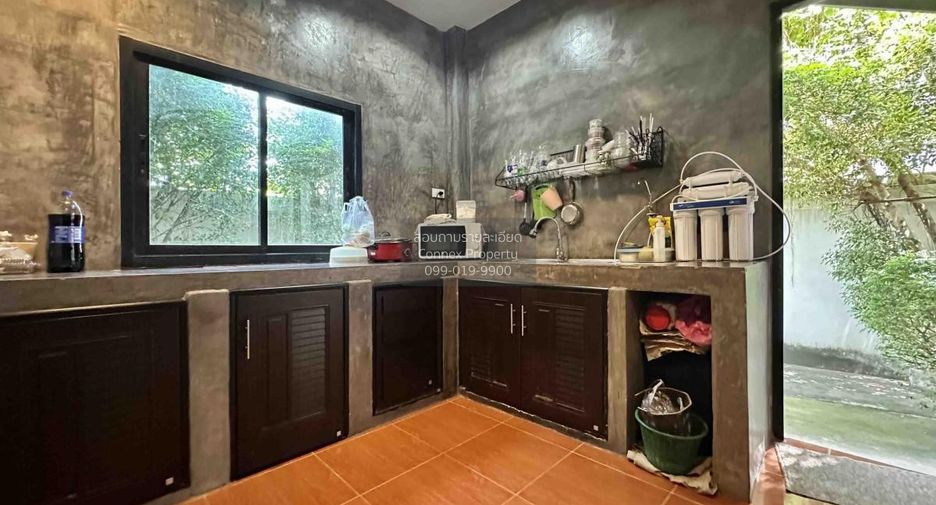 For sale 3 bedrooms house in Bang Kapi, Bangkok