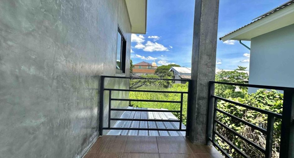 For sale 3 bedrooms house in Bang Kapi, Bangkok