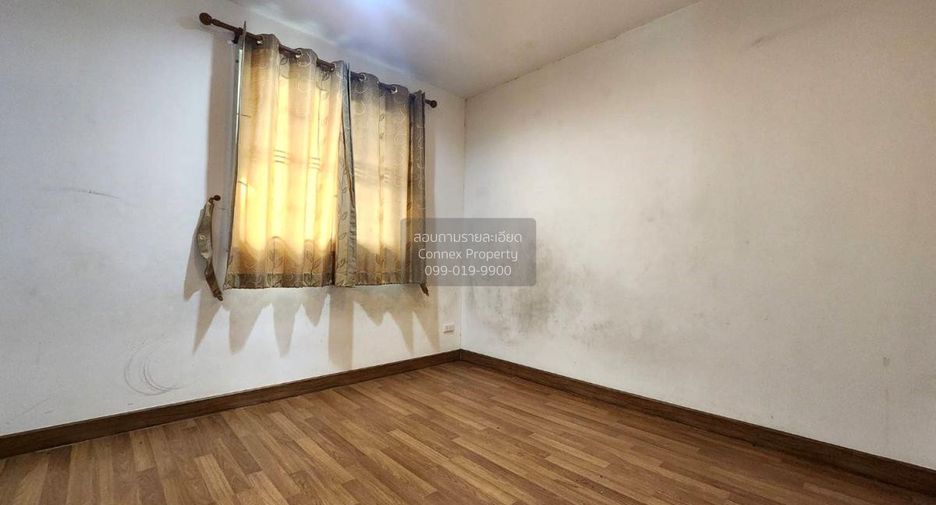 À vendre 3 chambres maison de ville à Sam Phran, Nakhon Pathom