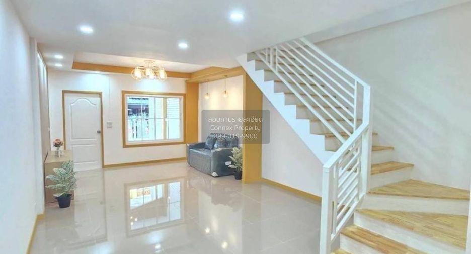 For sale 3 bedrooms townhouse in Sai Noi, Nonthaburi