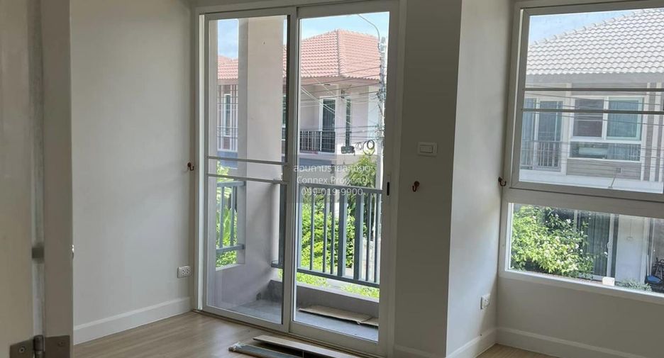 For sale 3 bedrooms house in Bang Khun Thian, Bangkok