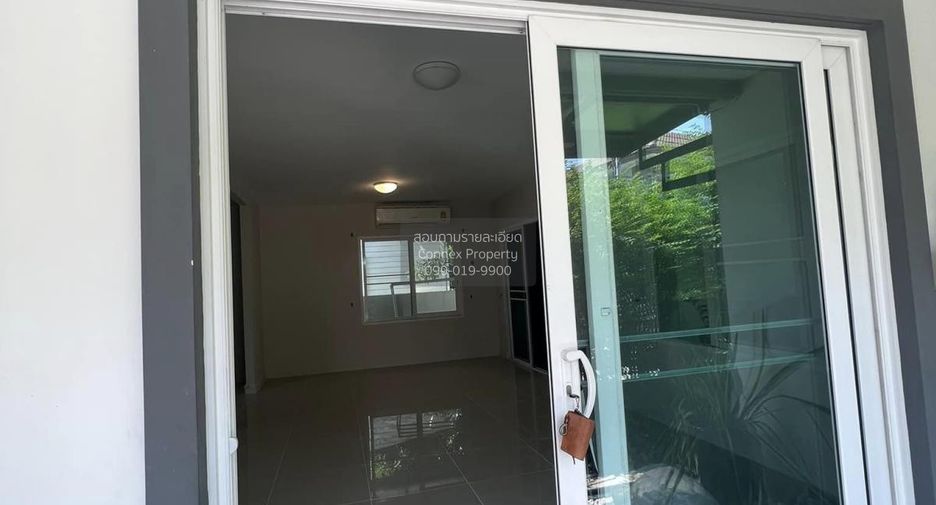 For sale 3 bedrooms house in Bang Khun Thian, Bangkok