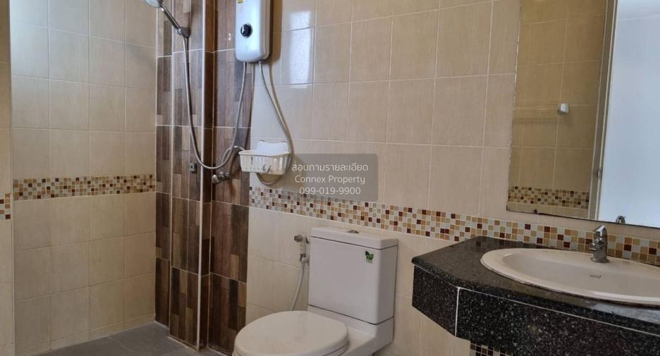 For sale 3 bedrooms townhouse in Mueang Samut Prakan, Samut Prakan