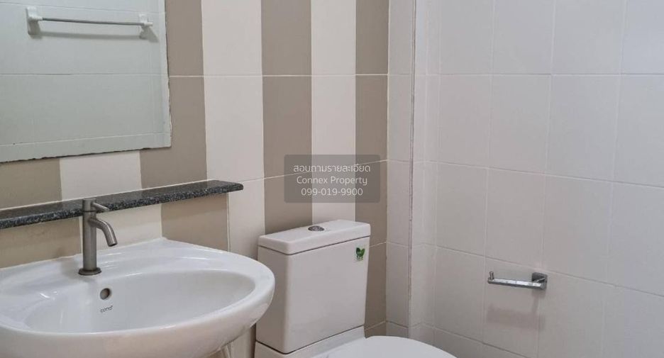 For sale 3 bedrooms townhouse in Mueang Samut Prakan, Samut Prakan