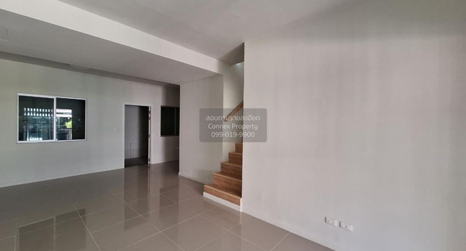 For sale 3 bedrooms townhouse in Sai Noi, Nonthaburi