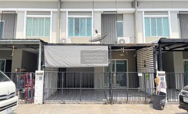 À vendre 3 chambres maison de ville à Sai Mai, Bangkok