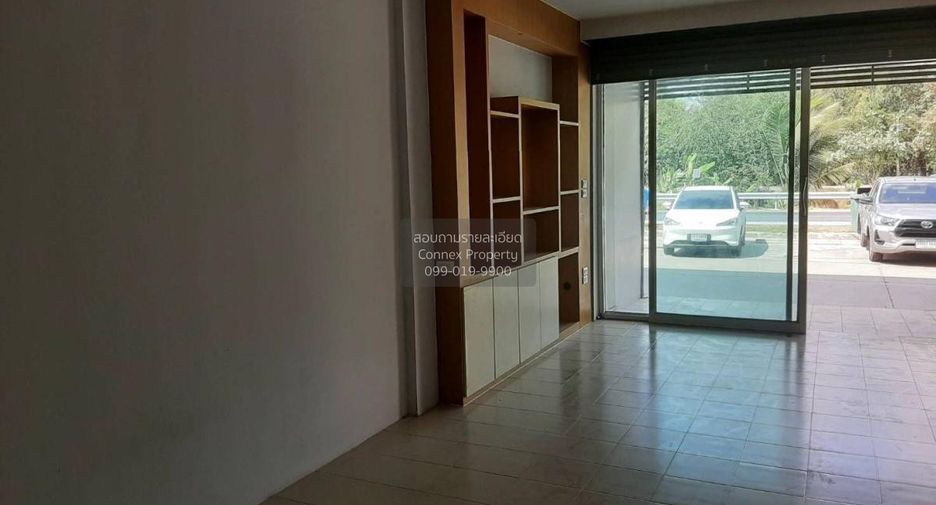 For sale 3 bedrooms townhouse in Khlong Luang, Pathum Thani