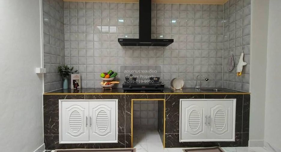 Reihenhaus zum Kauf mit 3 Zimmer in Khan Na Yao, Bangkok