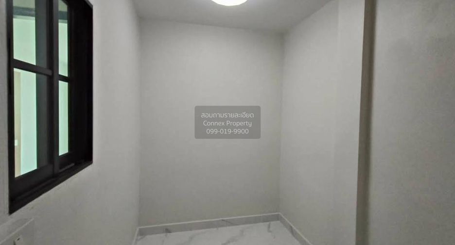 Reihenhaus zum Kauf mit 3 Zimmer in Khan Na Yao, Bangkok