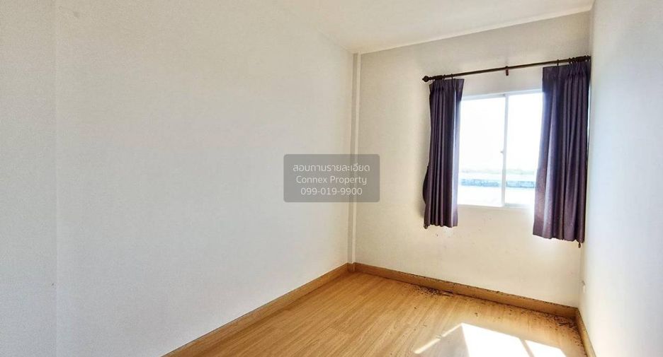 For sale 3 bedrooms townhouse in Lam Luk Ka, Pathum Thani