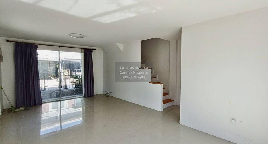 For sale 3 bedrooms townhouse in Lam Luk Ka, Pathum Thani