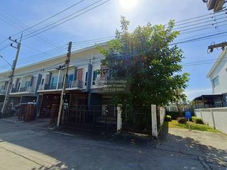 For sale 3 bedrooms townhouse in Lam Luk Ka, Pathum Thani