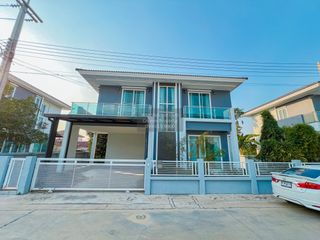 出售 4 卧室 独立屋 在 Lat Lum Kaeo, Pathum Thani