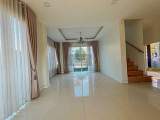 出售 4 卧室 独立屋 在 Lat Lum Kaeo, Pathum Thani
