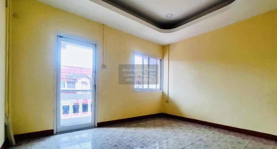 Reihenhaus zum Kauf mit 3 Zimmer in Saphan Sung, Bangkok