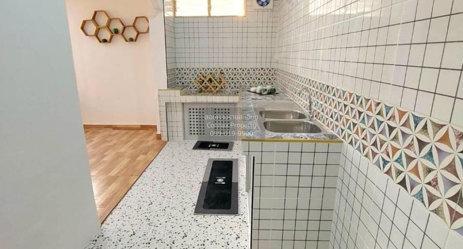 For sale 3 bedrooms townhouse in Khlong Sam Wa, Bangkok