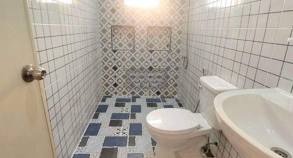 For sale 3 bedrooms townhouse in Khlong Sam Wa, Bangkok