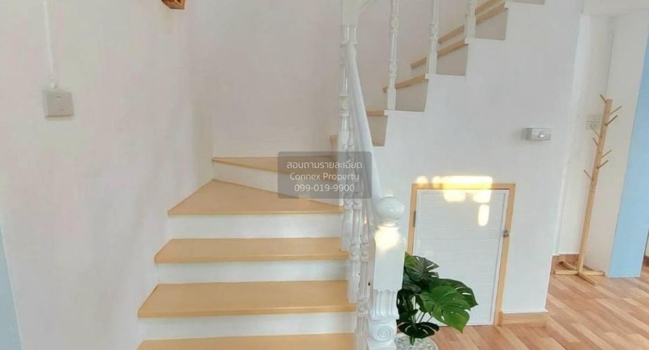 For sale 3 bedrooms townhouse in Khlong Sam Wa, Bangkok