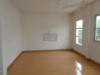 Casa adosada en venta de 3 habitaciones en Wang Noi, Phra Nakhon Si Ayutthaya