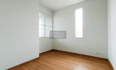 For sale 3 bedrooms townhouse in Sai Noi, Nonthaburi